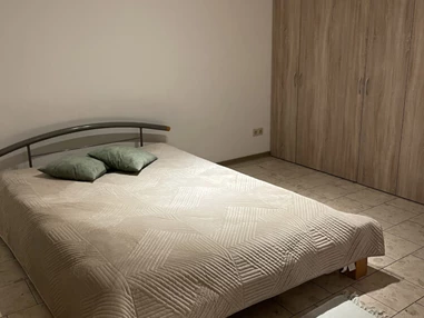 MonteurZimmer: MDZ GmbH bundesweite Vermietung von Unterkünften in 50354 Hürth