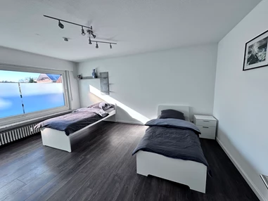 MonteurZimmer: Wohnung Monika für 5 Personen nahe Köln in 51503 Rösrath