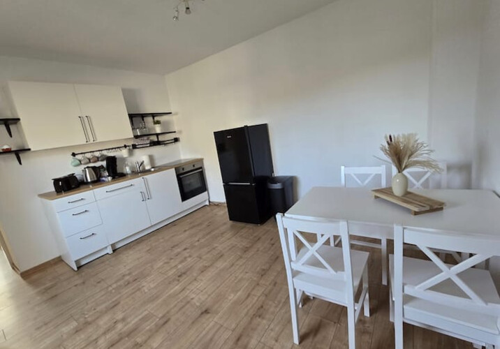 Monteur-Zimmer - Overath - Helle Wohnung Köln-Höhenberg 1.OG