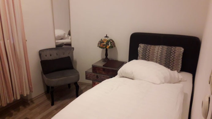 Monteur-Zimmer - Euskirchen - https://mein-monteurzimmer.de/website/var/tmp/image-thumbnails/330000/330500/thumb__housing_item_preview/d9537355b7c9cf1c79fb0979e25db36d.jpeg - Gästehaus Köln