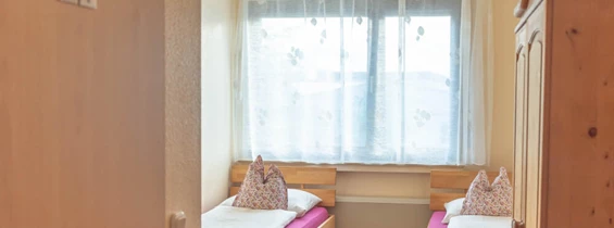 MonteurZimmer: Hotel-Pension Schlafpunkt GmbH in Leverkusen bei Köln in 51381 Leverkusen