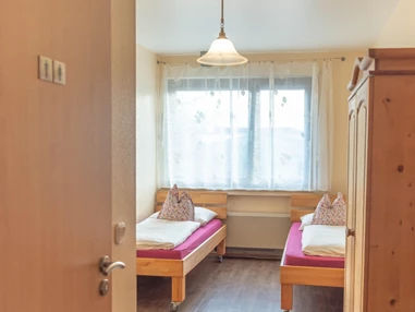 MonteurZimmer: Hotel-Pension Schlafpunkt GmbH in Leverkusen bei Köln in 51381 Leverkusen