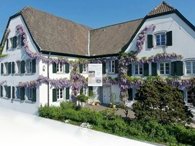 MonteurZimmer: Komfortable Monteurzimmer direkt am Rhein in 51371 Leverkusen