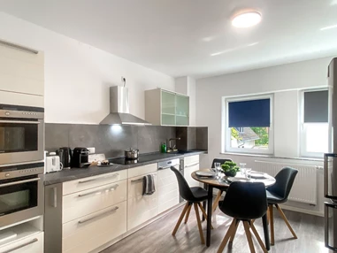 MonteurZimmer: Eine Wohnung in Köln frei ab dem 17.05. für max. 4 Per.