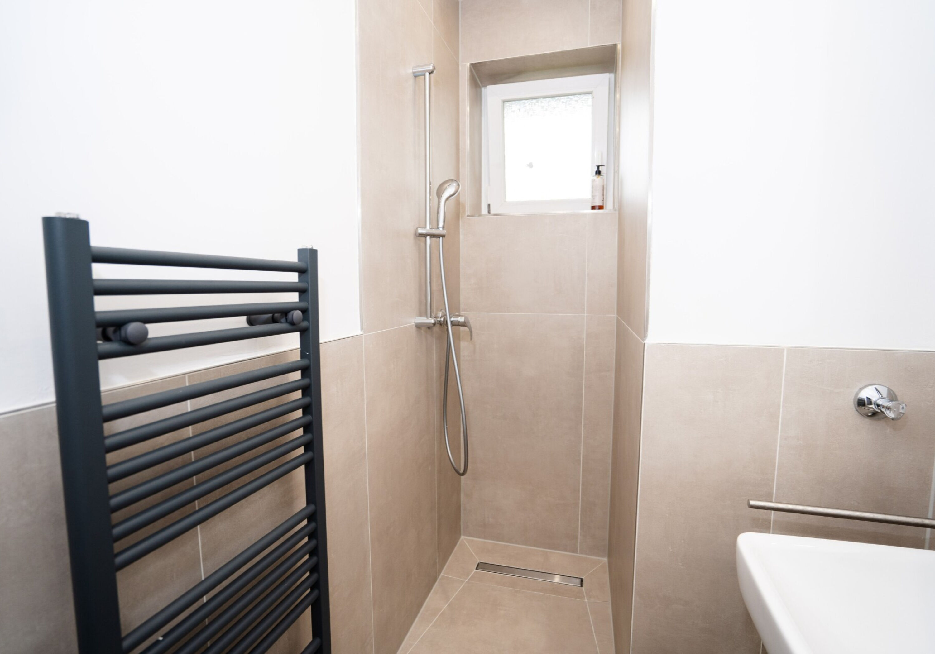 Monteur-Zimmer - Bergheim (Rhein-Erft-Kreis) - Moderne Unterkunft im Herzen Kölns