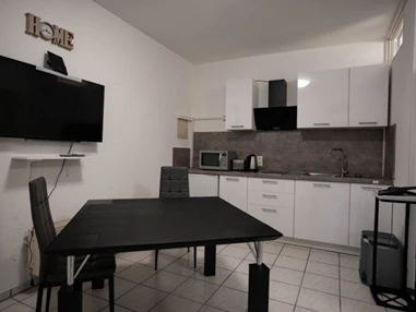 MonteurZimmer: Frühling Appartements
