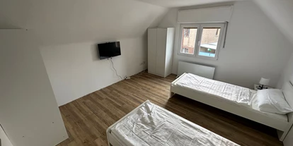 Monteur-Zimmer - Krefeld - Ganzes Haus mit Garten & kompletter Ausstattung