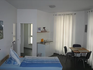 MonteurZimmer: Privatzimmer Winold in 50825 Köln