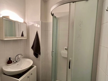MonteurZimmer: Arbeiter Studio Graz