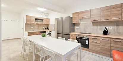 Monteur-Zimmer - Erkrath - Tolstov Apartment Monteurwohnungen - Jetzt anfragen – Komfortable Monteurwohnung in Köln für dein Team
