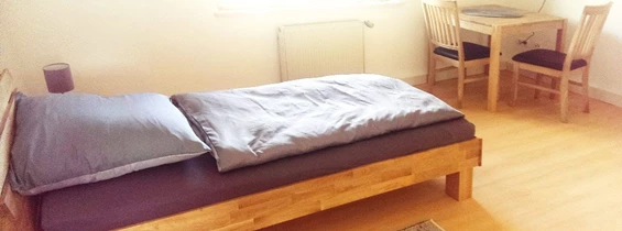 MonteurZimmer: GÄSTEZIMMER / MONTEURZIMMER