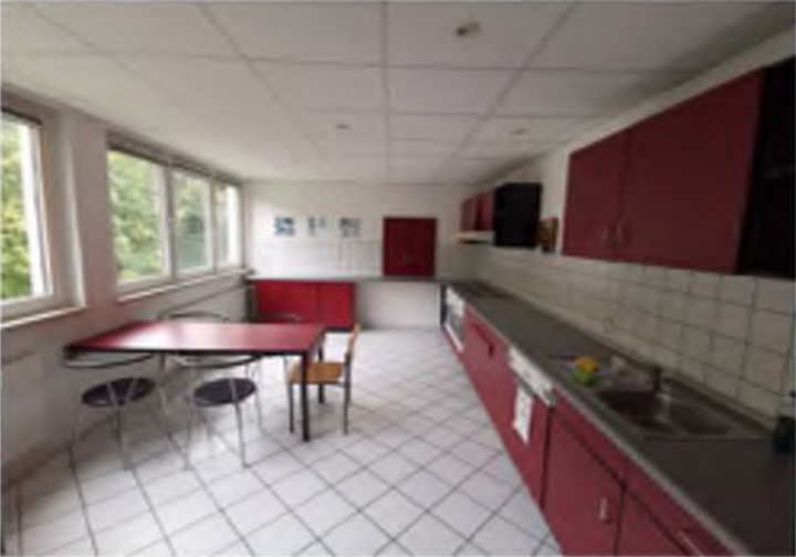 Monteur-Zimmer - Colditz - Großzügiges Haus mit riesigem Park in Mittweida.