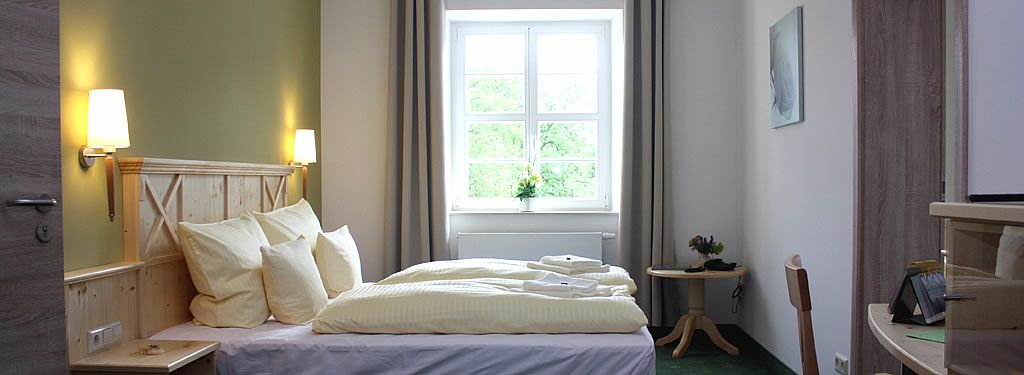 Monteur-Zimmer - Pension Rittergut Nieder-Mosel