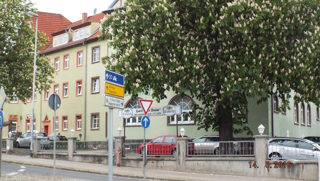 Monteur-Zimmer - Chemnitz - Hotel / Pension Zur Tanne