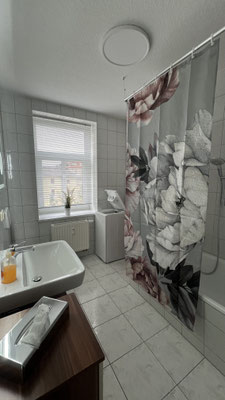 MonteurZimmer: City-Appartement 3.1. im Nachbarhaus. Badezimmer - Aparthotel 1A