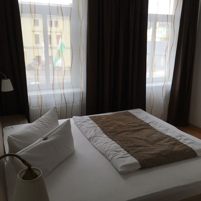 MonteurZimmer: City-Appartement 3.2. im Nachbarhaus. 1.Schlafzimmer - Aparthotel 1A
