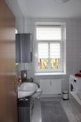 MonteurZimmer: City-Appartement 3.2. im Nachbarhaus. Badezimmer - Aparthotel 1A