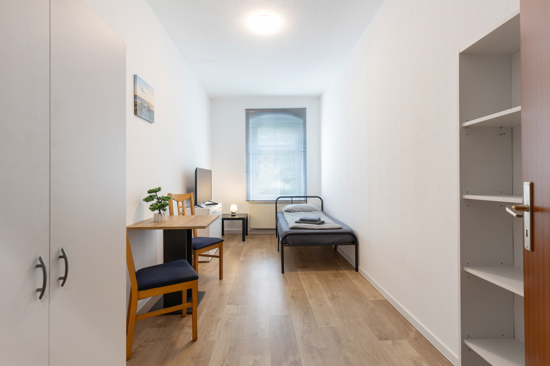 Monteur-Zimmer - FLEX Aparts - Monteur- und Ferienwohnungen mit 1-3 Zimmern in Zwickau