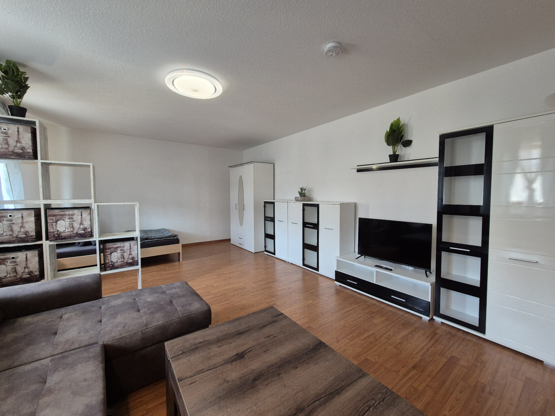 Monteur-Zimmer - Colditz - Ideal für Teams & Gruppen! / MikraHomes24 in Glauchau