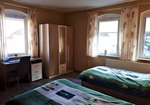 Monteur-Zimmer - Chemnitz - Ferienwohnung Planitz f. 2-4 P.