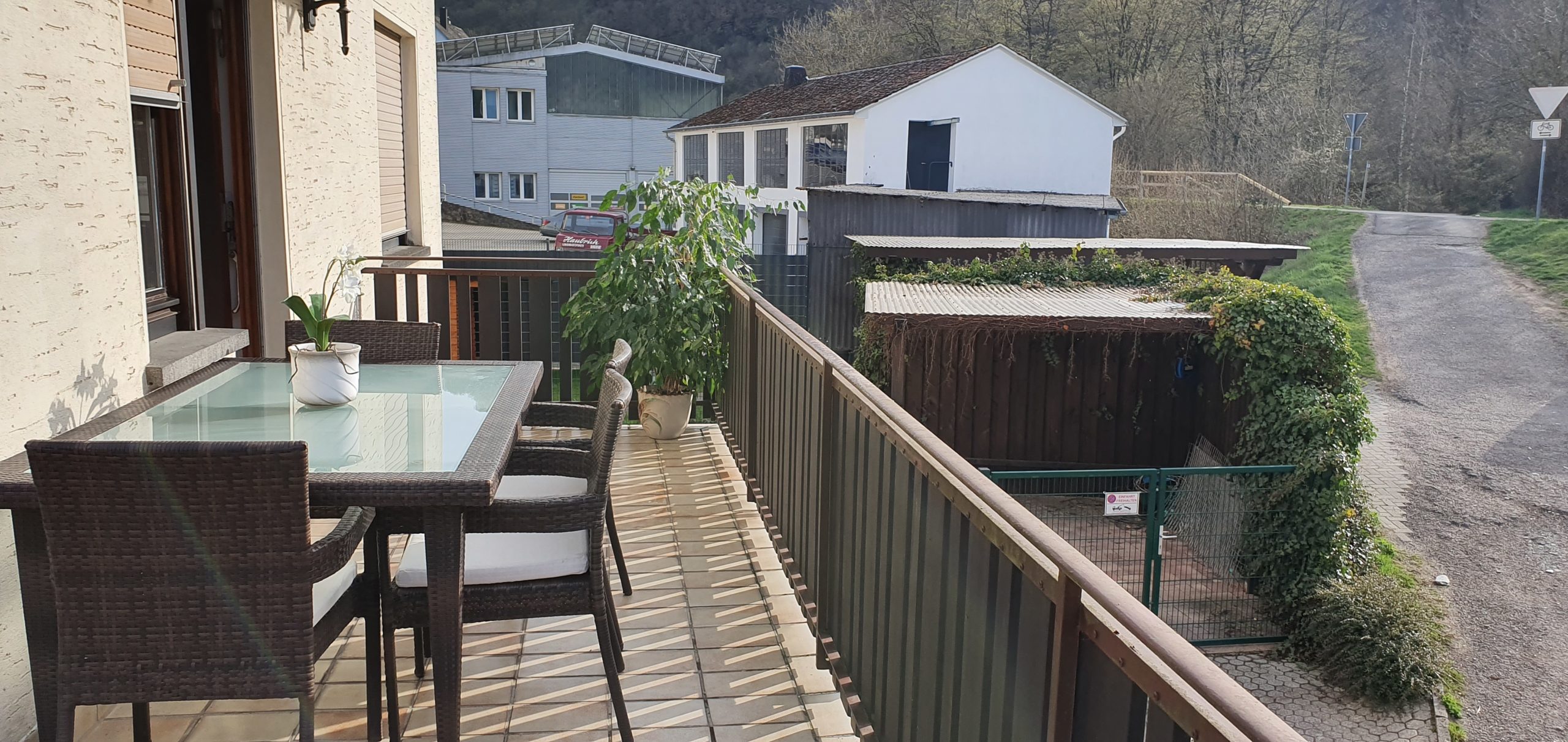 Monteur-Zimmer - Rheinland-Pfalz - Ferienwohnung / Monteurzimmer