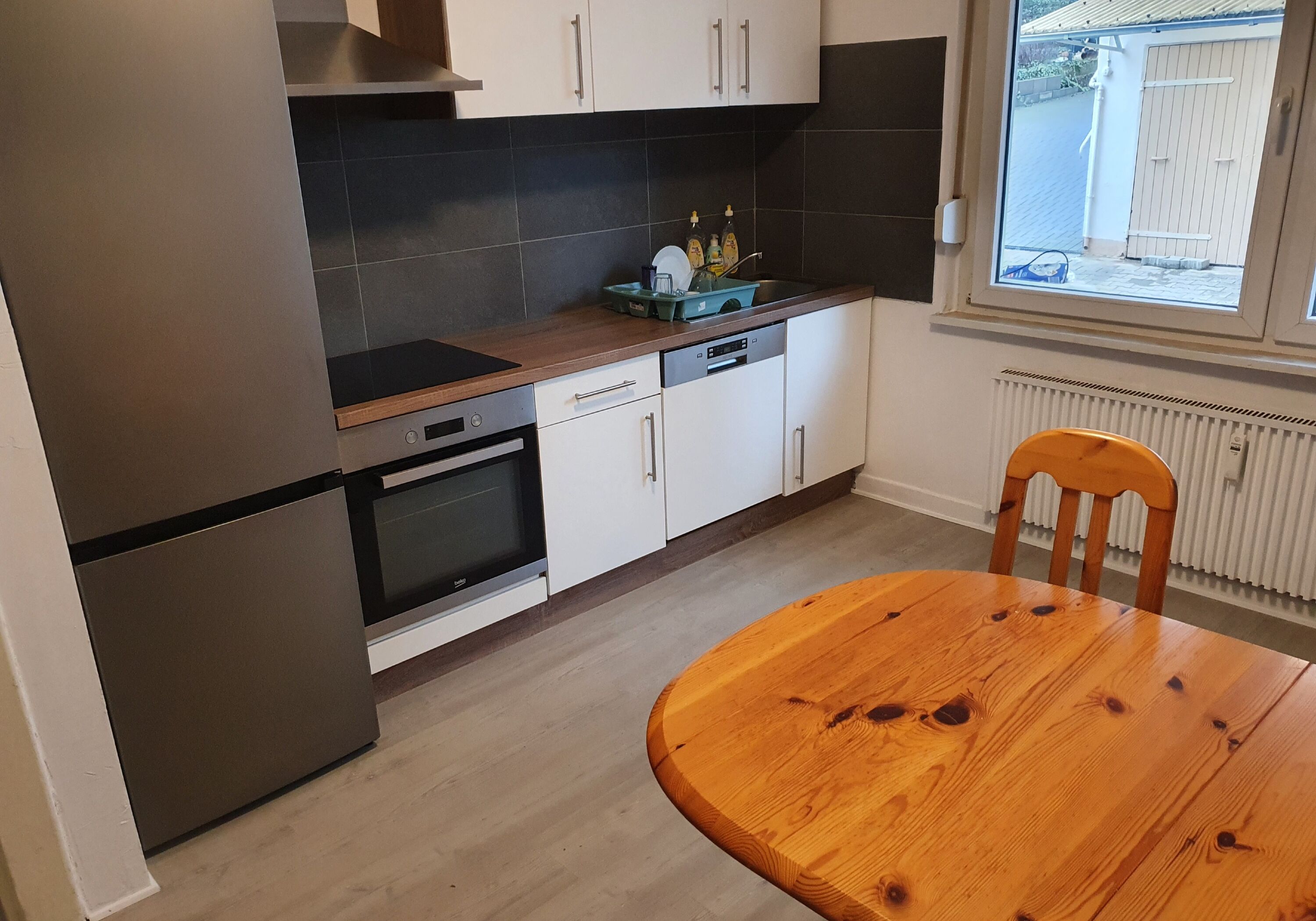 Monteur-Zimmer - Rheinland-Pfalz - Monteurwohnungen in Trier Einzelbetten ✓ Parkplatz ✓ W-Lan✓