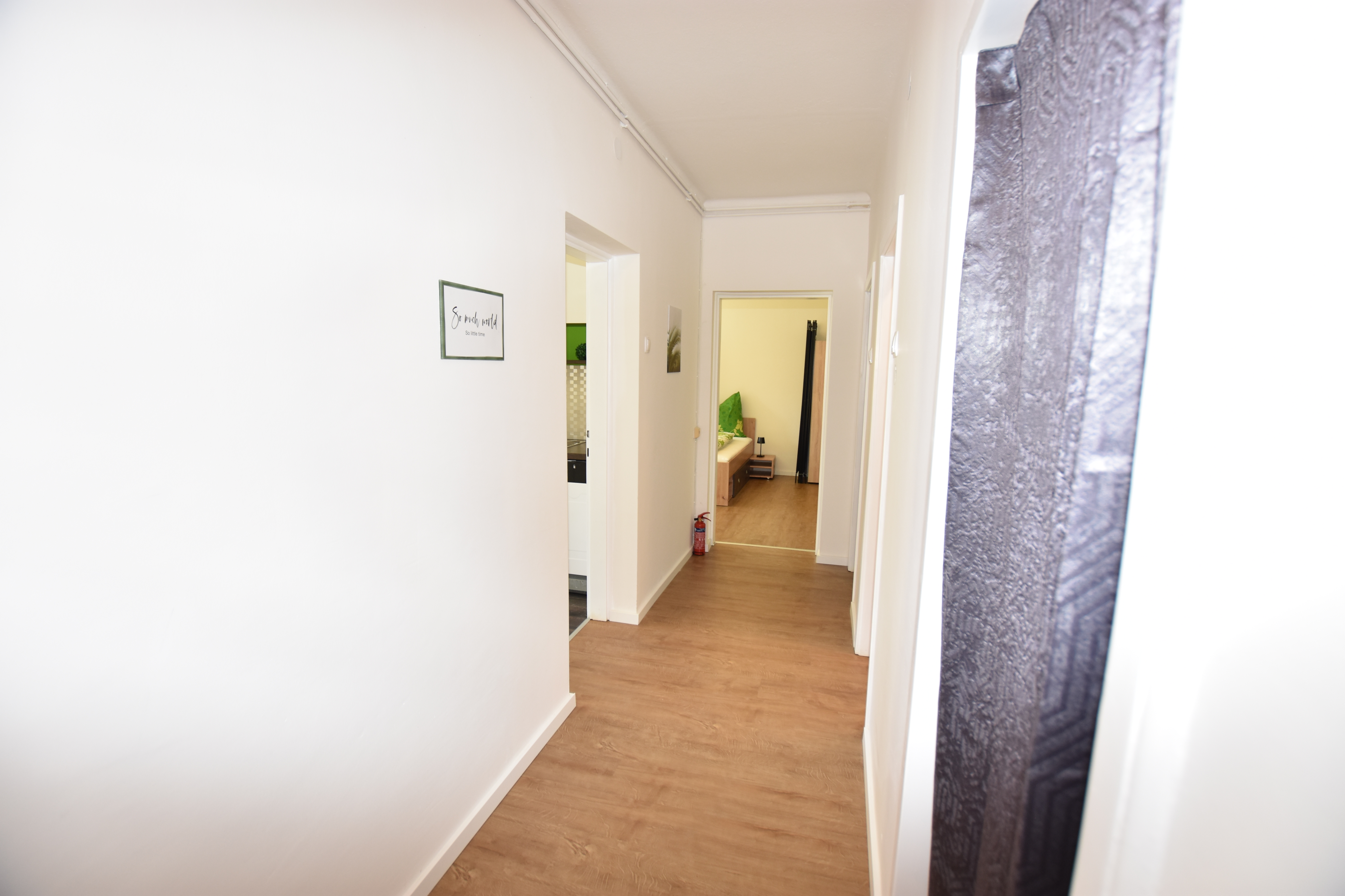 Monteur-Zimmer - WIFI / Internet - Graz und Umgebung - Vorhaus - 20 Einzelbetten in 4 Wohnungen