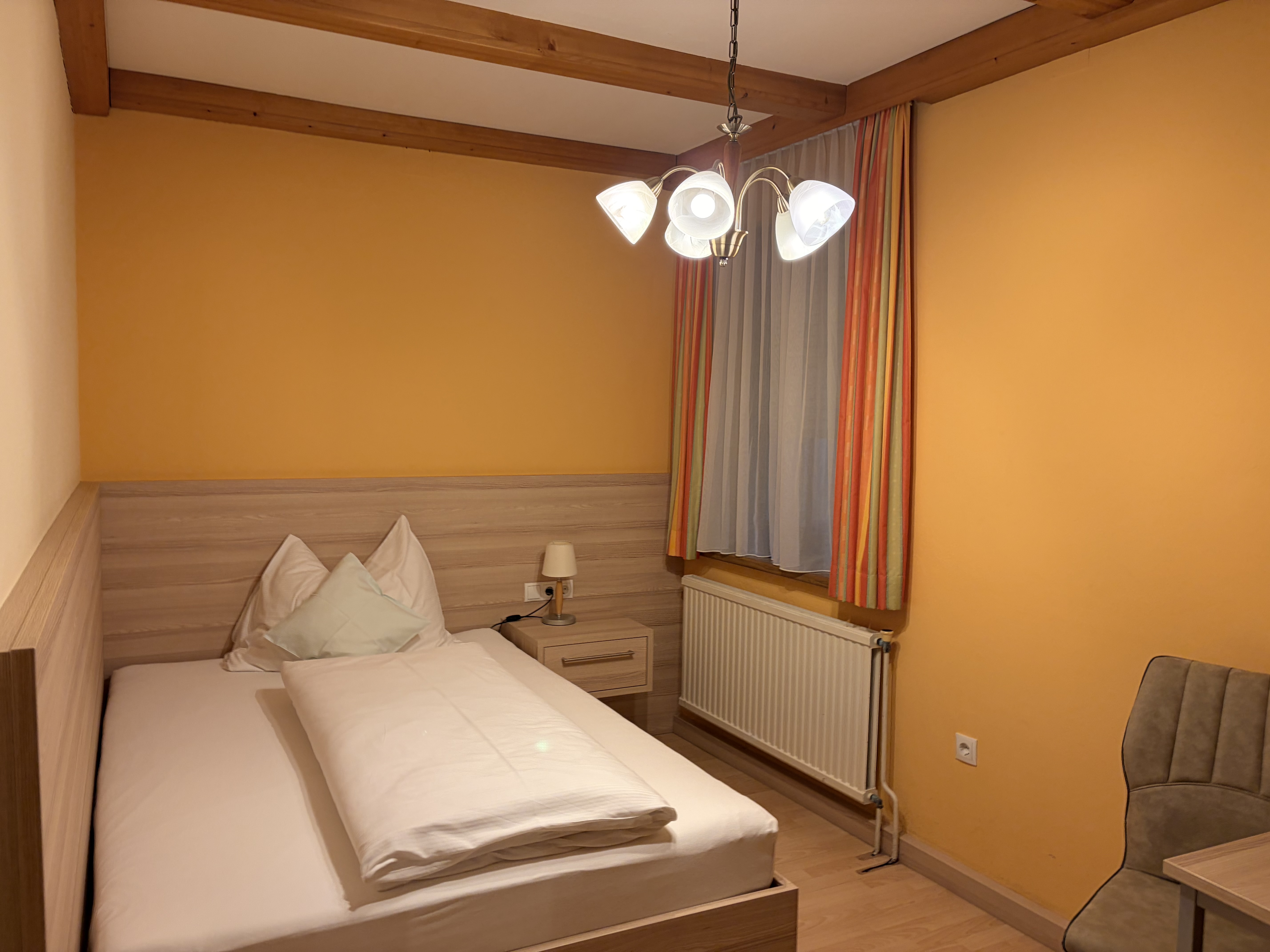 MonteurZimmer: Hotelzimmer Tullnerbach bei Wien