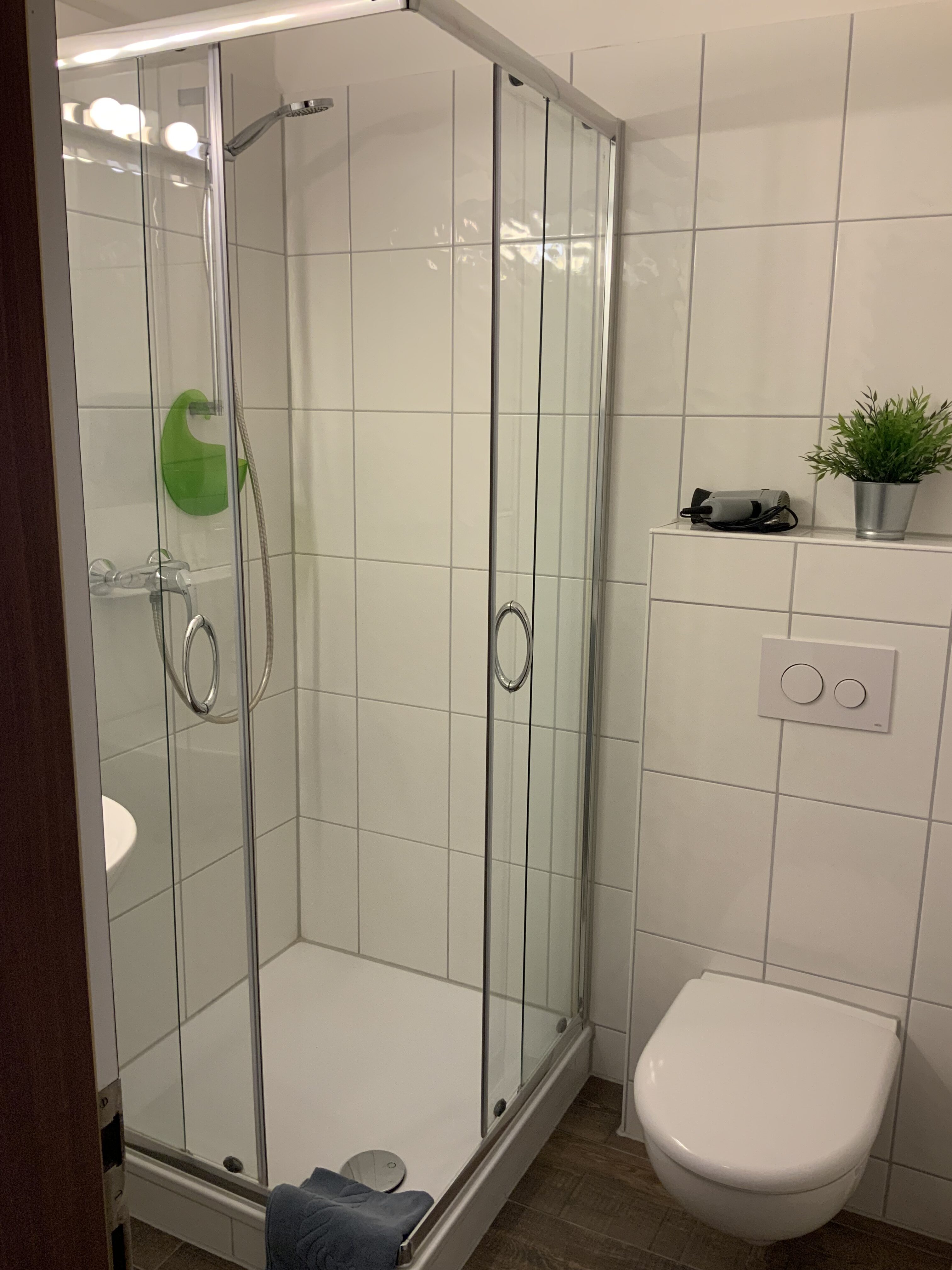 Monteur-Zimmer - Zwischenreinigung - Hotel am Siebenpfennigsknapp