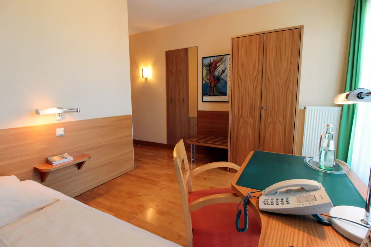 Monteur-Zimmer - Hotel An der Persiluhr