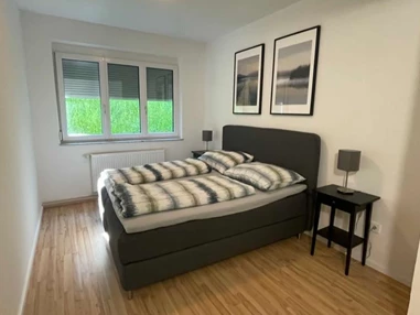 MonteurZimmer: Monteurwohnung zentral mit Parkplatz Graz