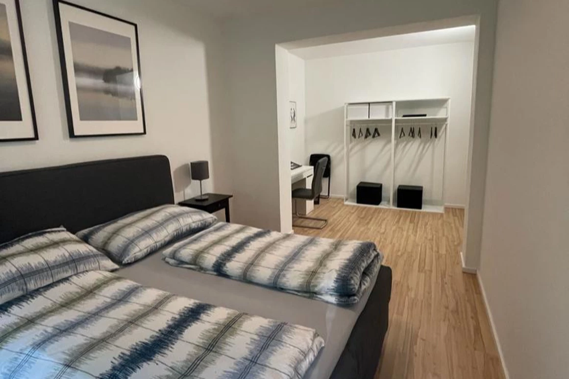 MonteurZimmer: Monteurwohnung zentral mit Parkplatz Graz