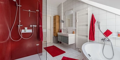 Monteur-Zimmer - Preis pro Nacht - Thermenland Steiermark - TAMLIVING Golden Eye Graz