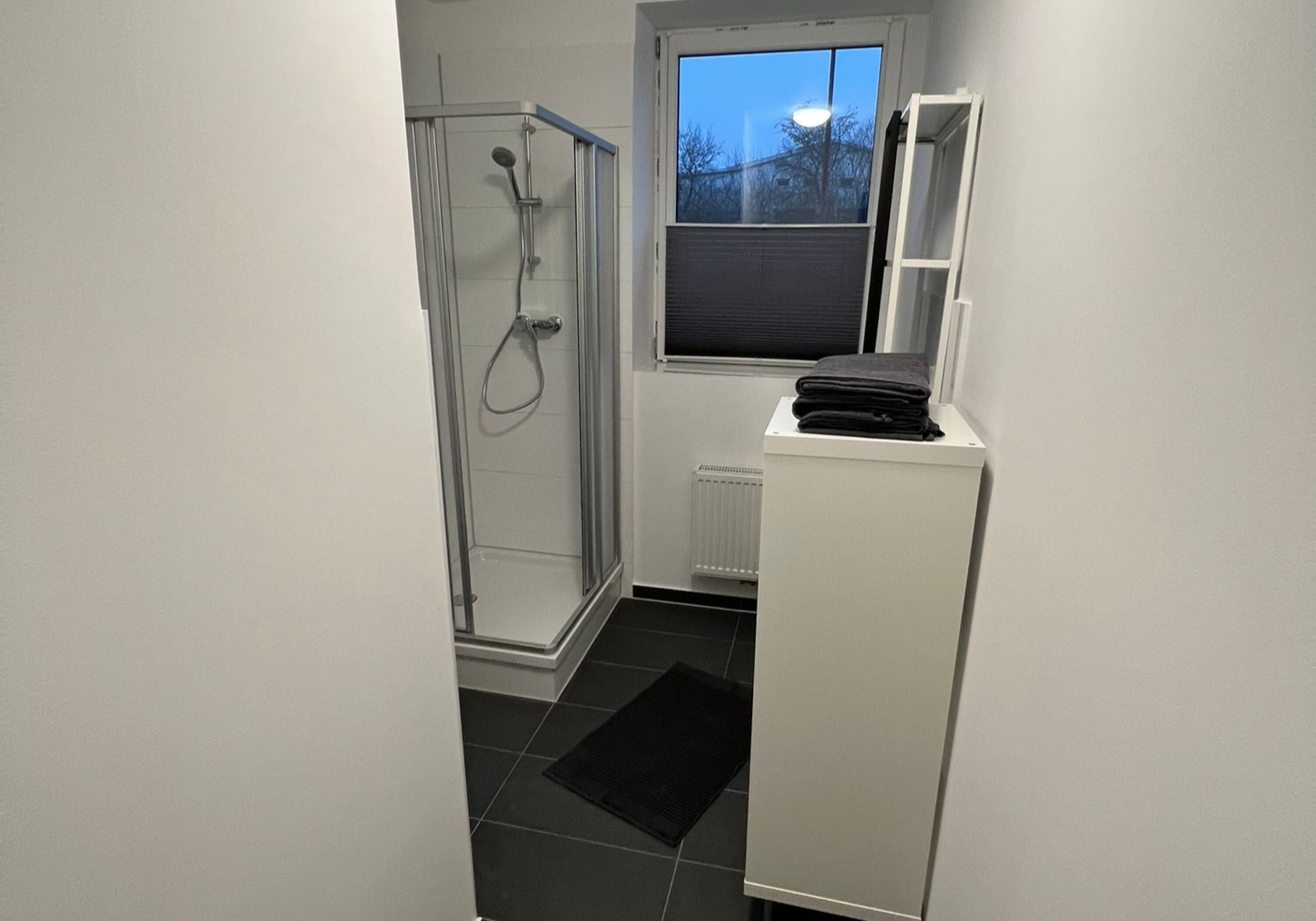 Monteur-Zimmer - Preis pro Nacht - Gästehaus Ziegeleiweg Schwerin