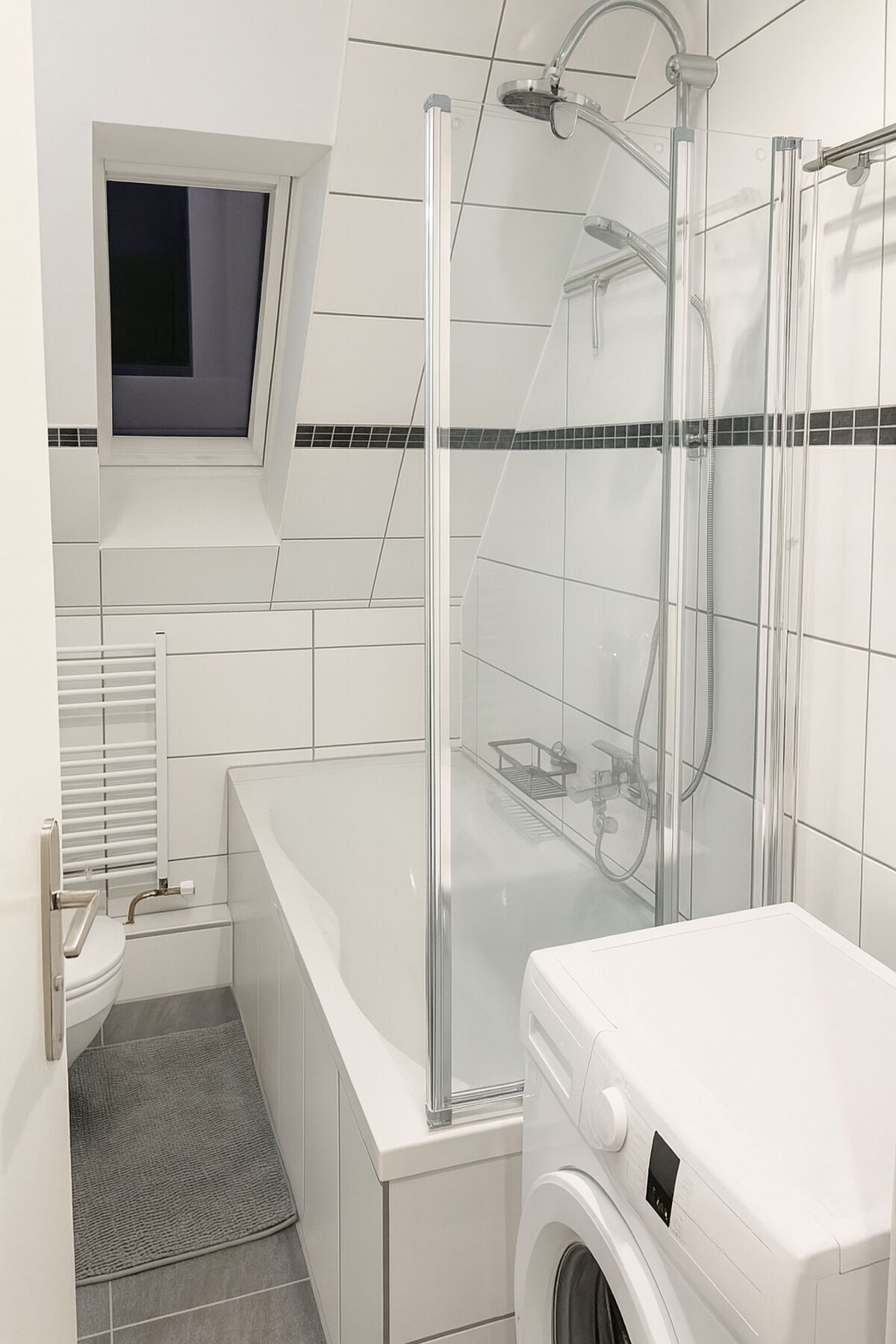 Monteur-Zimmer - Mecklenburg-Vorpommern - Top Lage, Top Preis: Mitarbeiterzimmer ab 16 Euro!