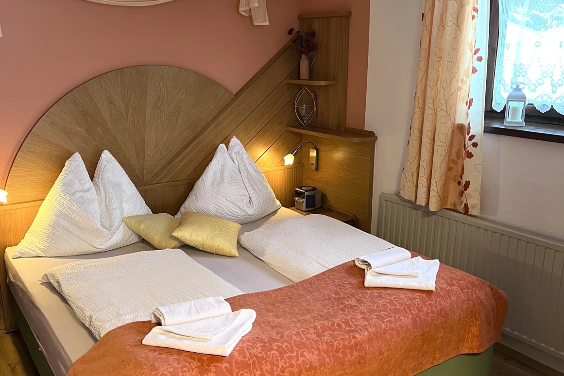 MonteurZimmer: Gästehaus Familie Mandl