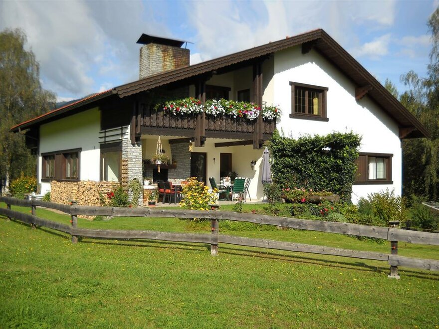 Monteur-Zimmer - Grades - Linder Rotraud