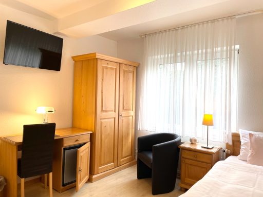 Monteur-Zimmer - Hommen Garni