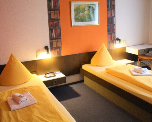 Monteur-Zimmer - Simonis