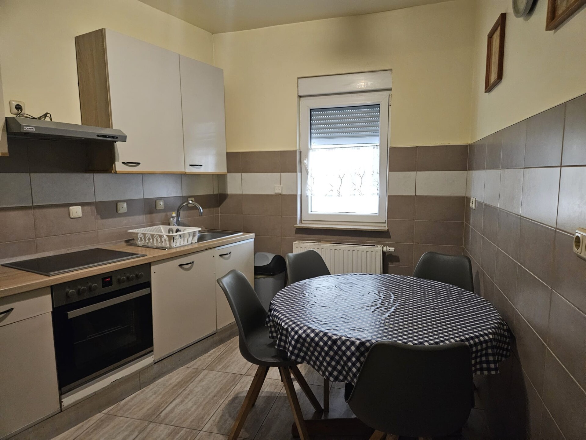 Monteur-Zimmer - Rheinland-Pfalz - Monteurzimmer Schimanski/ nur für Geschäftsreisende!