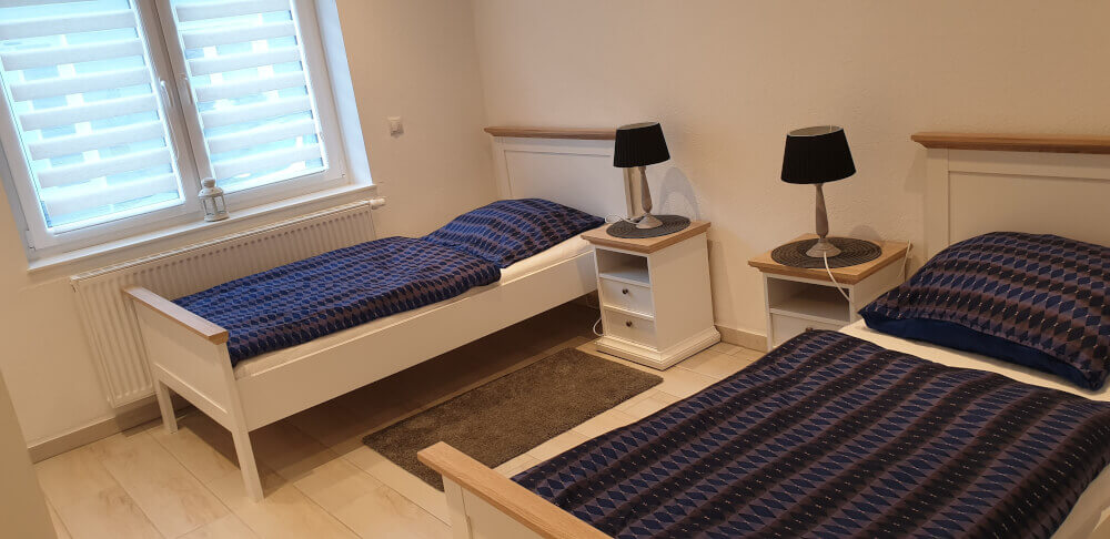 Monteur-Zimmer - Rheinland-Pfalz - Zweifamilienhaus für Monteure bis zu 9 Personen