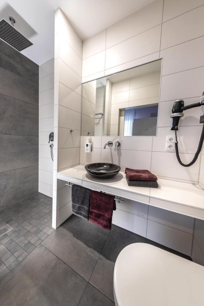 Monteur-Zimmer - Mündersbach - Apartment- und Boardinghouse Burgenheimat