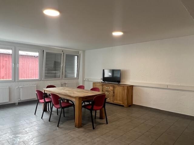 Monteur-Zimmer - Mündersbach - Monteurunterkunft mitten im Gewerbepark