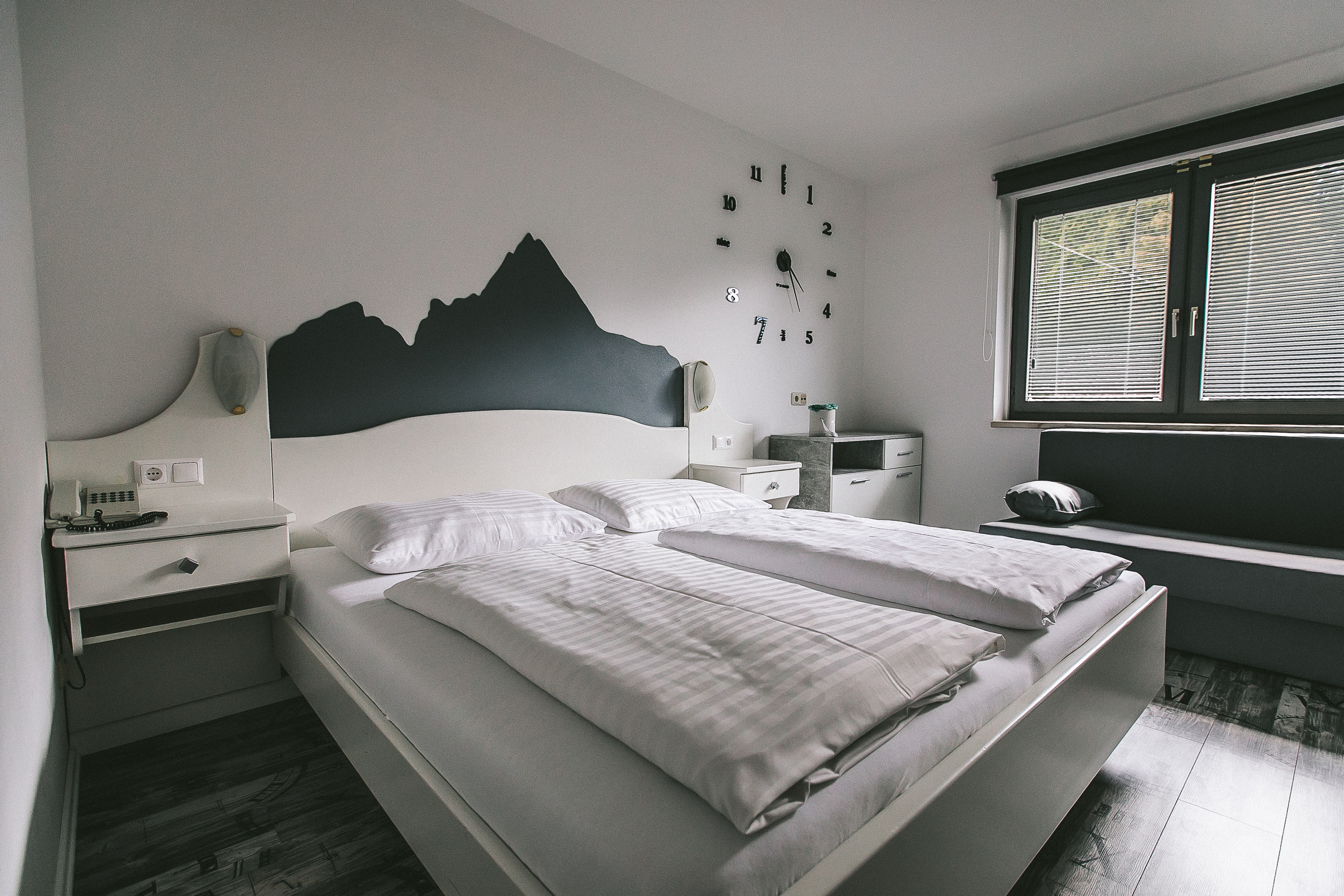 MonteurZimmer: Bett (auch möglich mit 2 Einzelbetten) - OneRoom Apartment XS