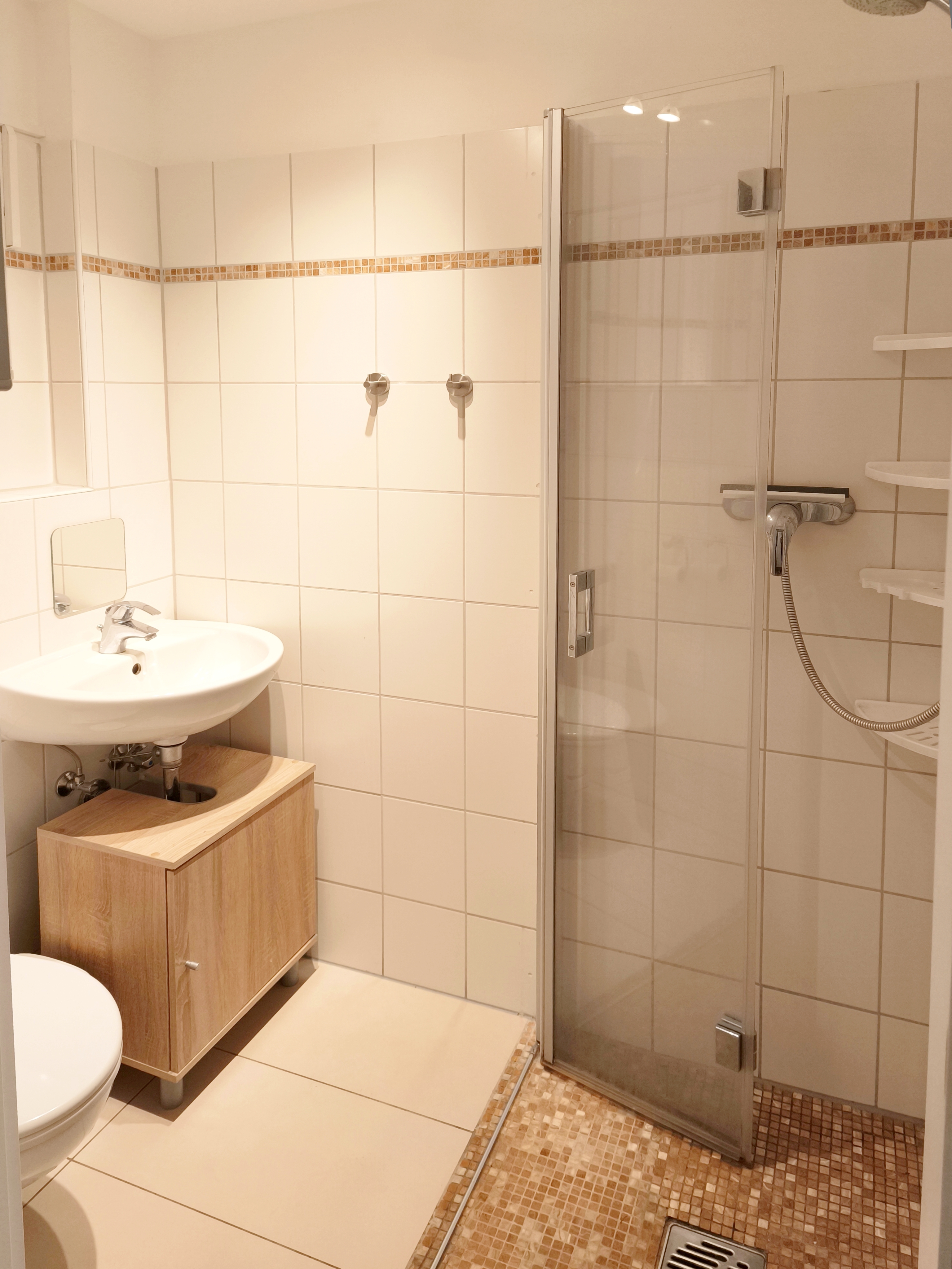 MonteurZimmer: Monteurwohnung nah Berliner Ring (A10)