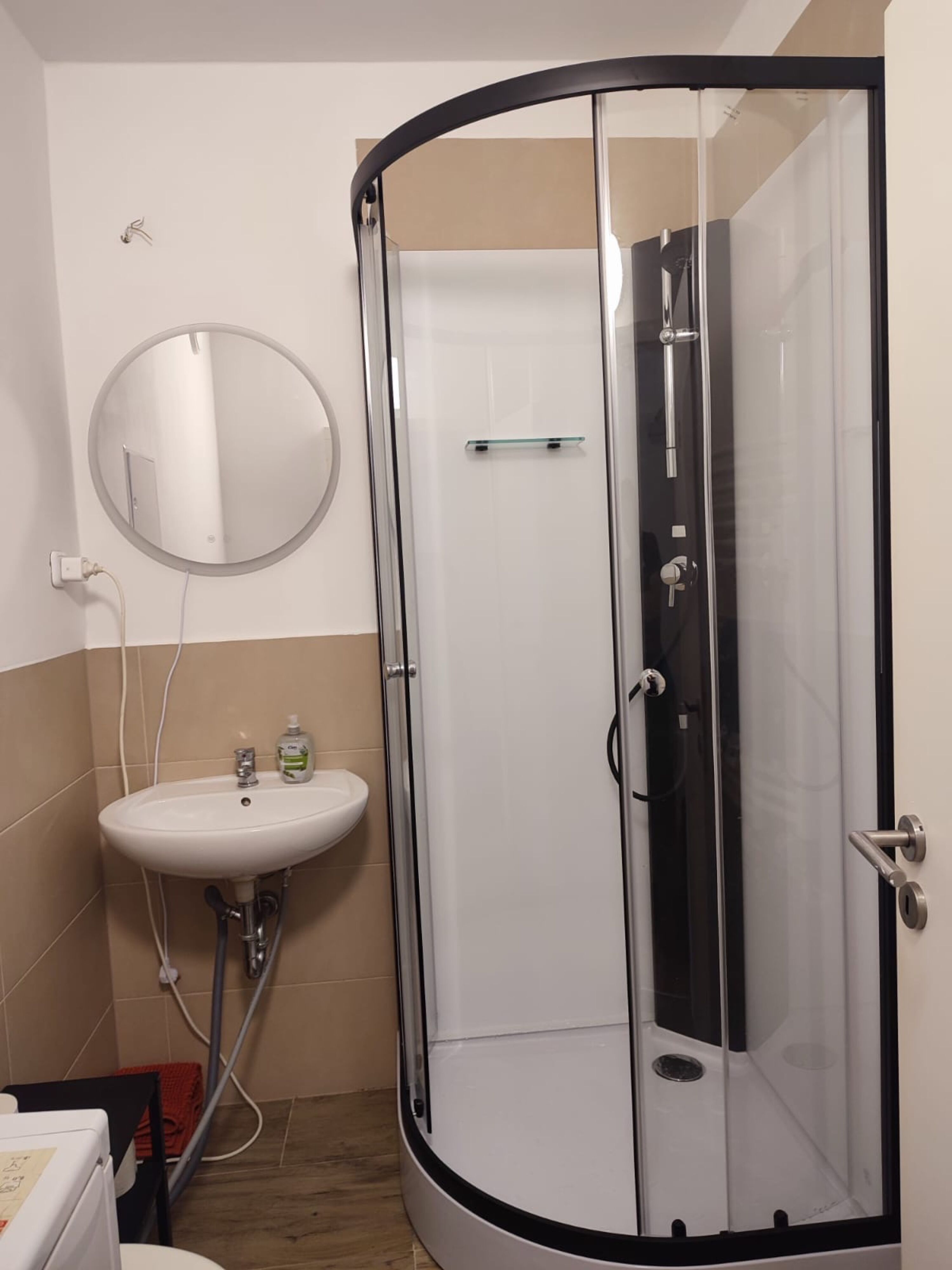 Monteur-Zimmer - Gera - Schöne 3 Zimmer Monteurwohnung im Herzen von Gera