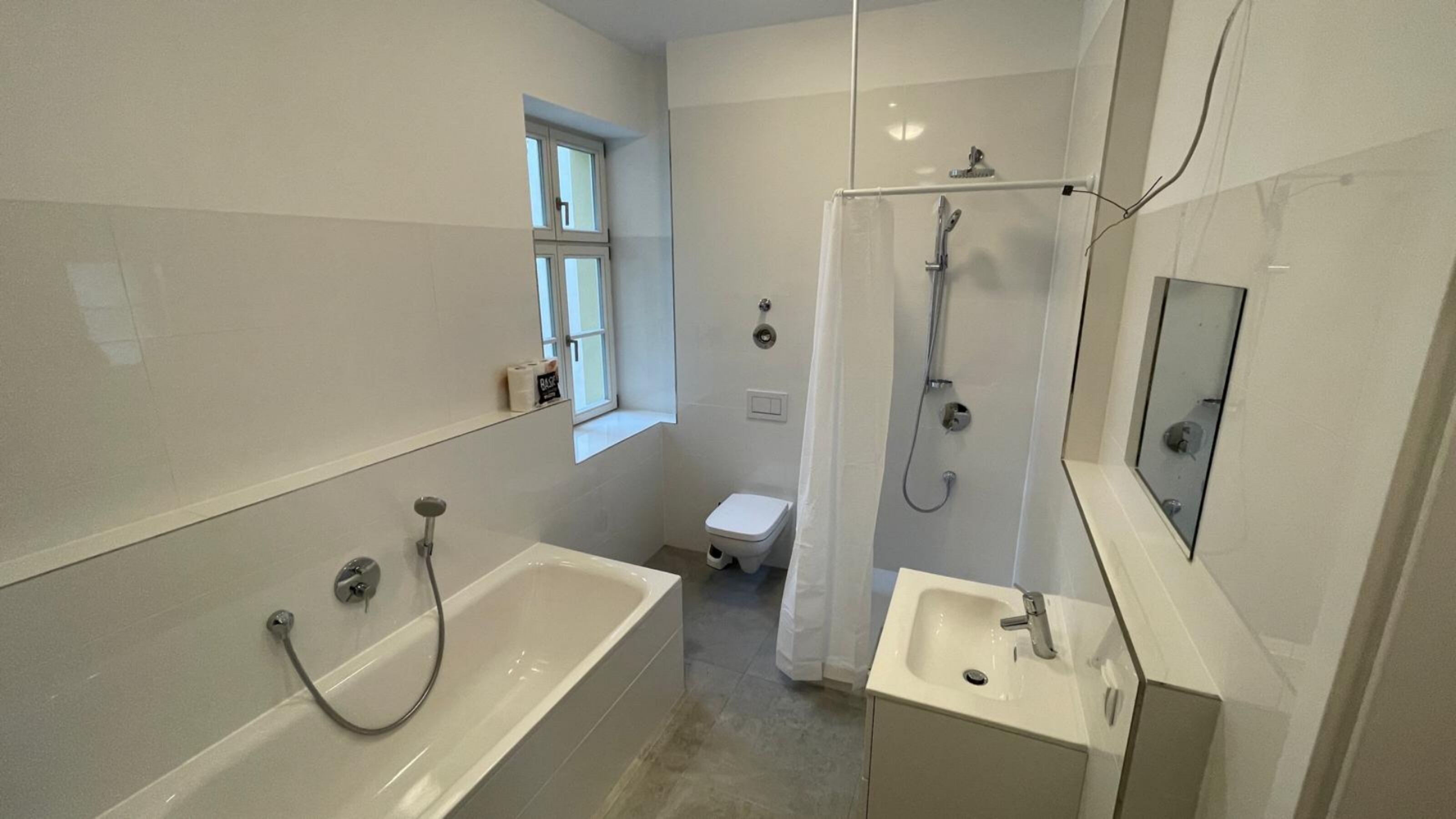 Monteur-Zimmer - Gera - TOMASZ-LIVING in GERA / über 100+ Betten