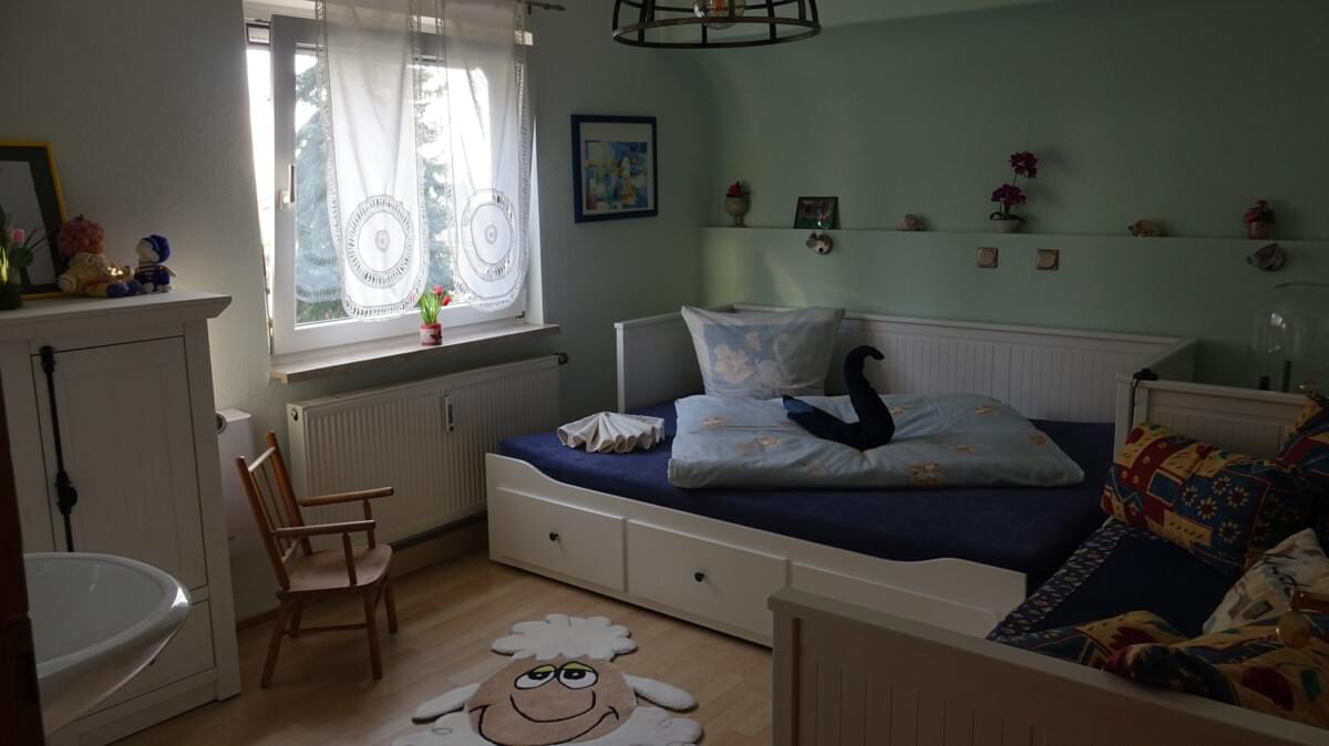 Monteur-Zimmer - Gera - Ferienwohnung Escherich ..... Carmen_escherich@yahoo.de