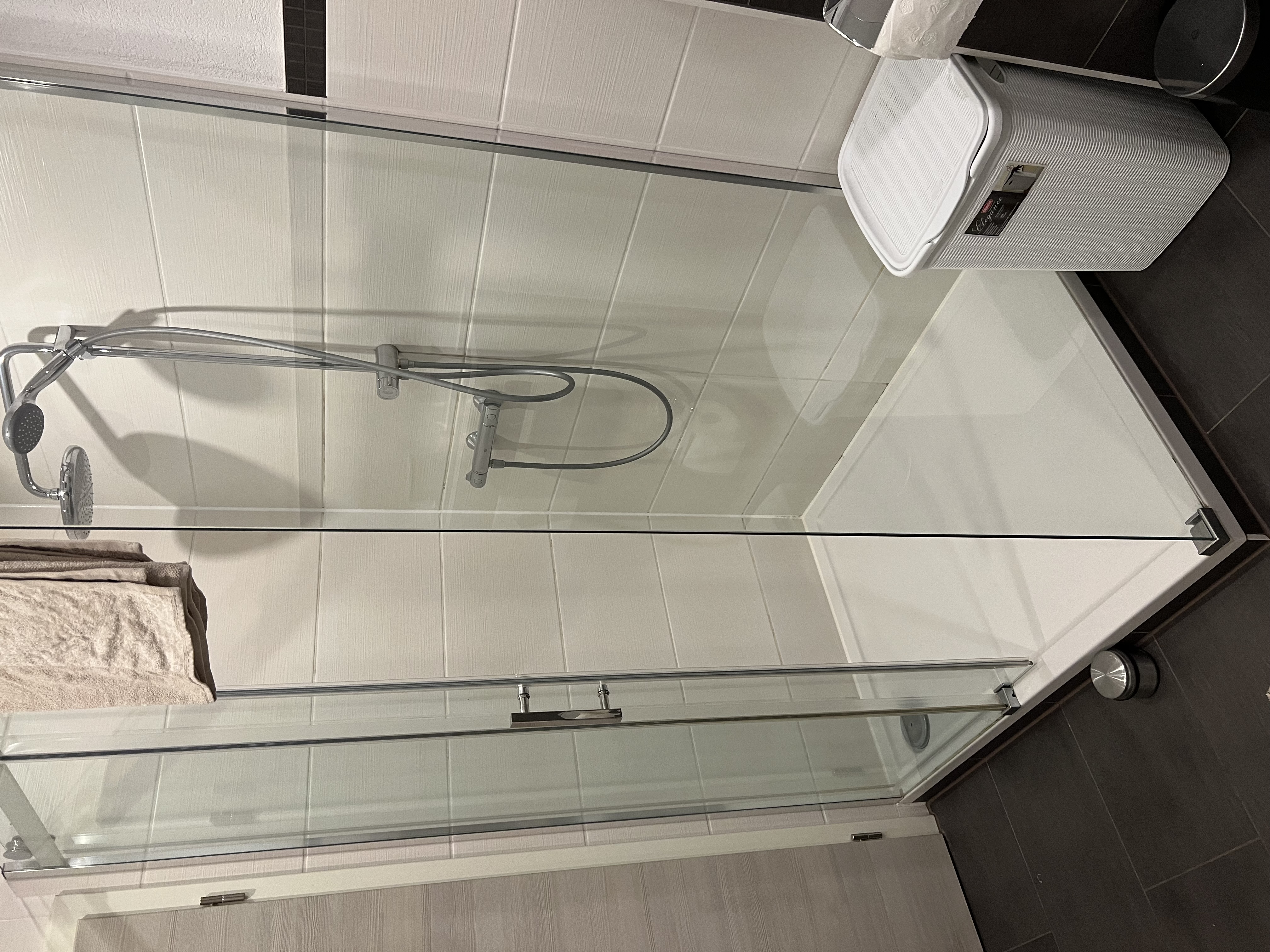 MonteurZimmer: Bad - Zum Preußensteig