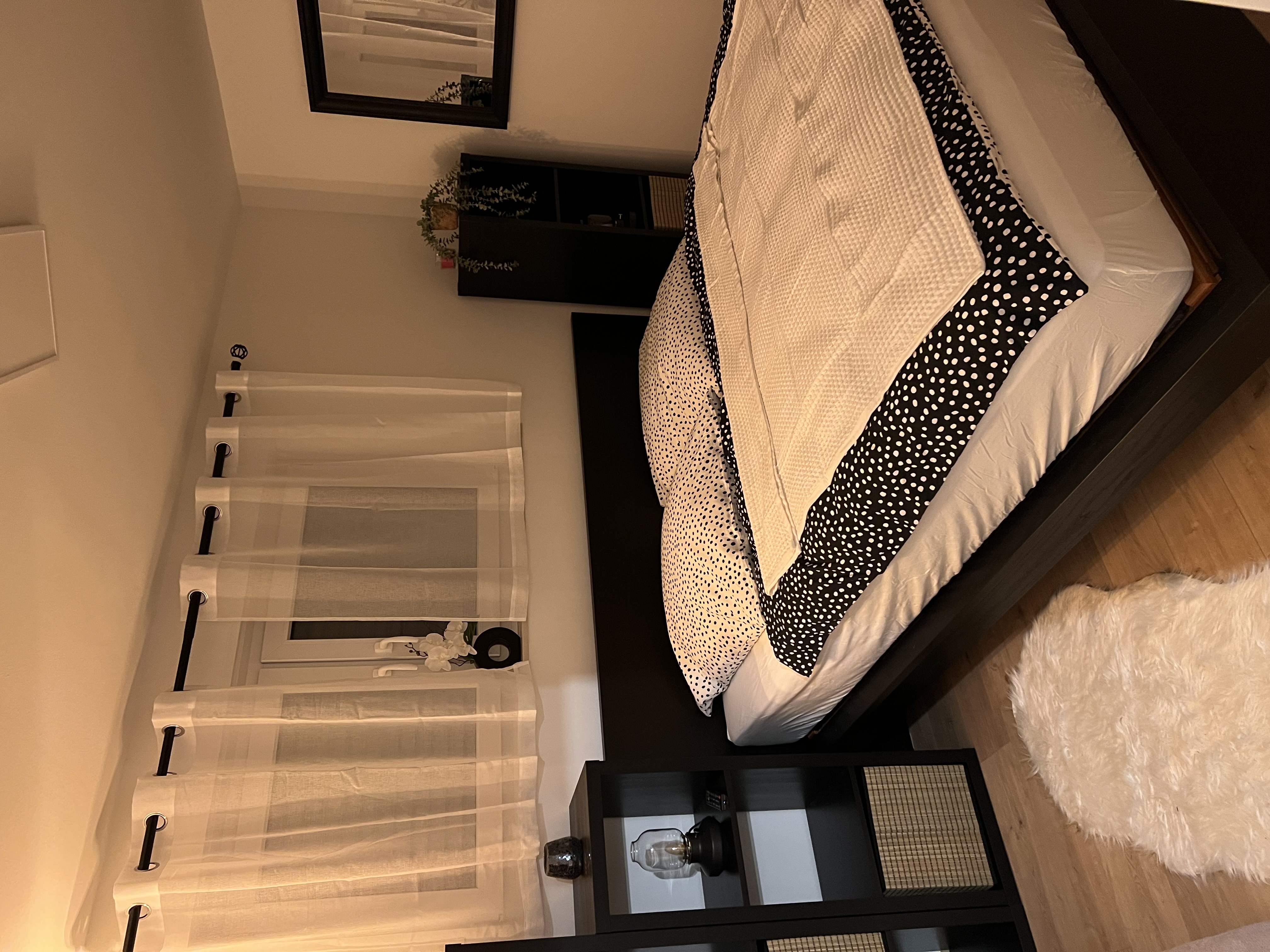 Monteur-Zimmer - Einzelbetten - Zimmer 2
Doppelbett - Zum Preußensteig